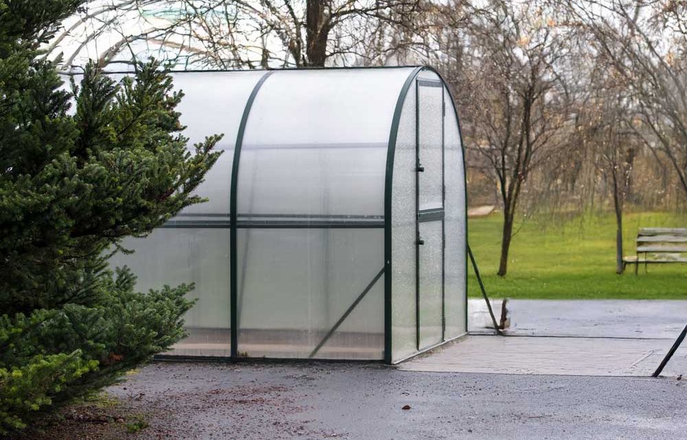 Ein kleines Gewächshaus für Balkon & Garten. Preiswert, praktisch und gut